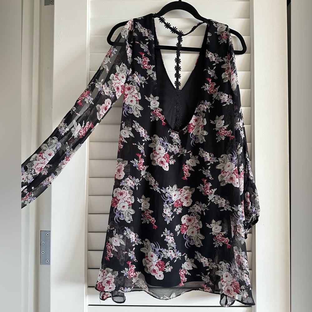 ❌SOLD❌ Floral Babydoll T Back Dress